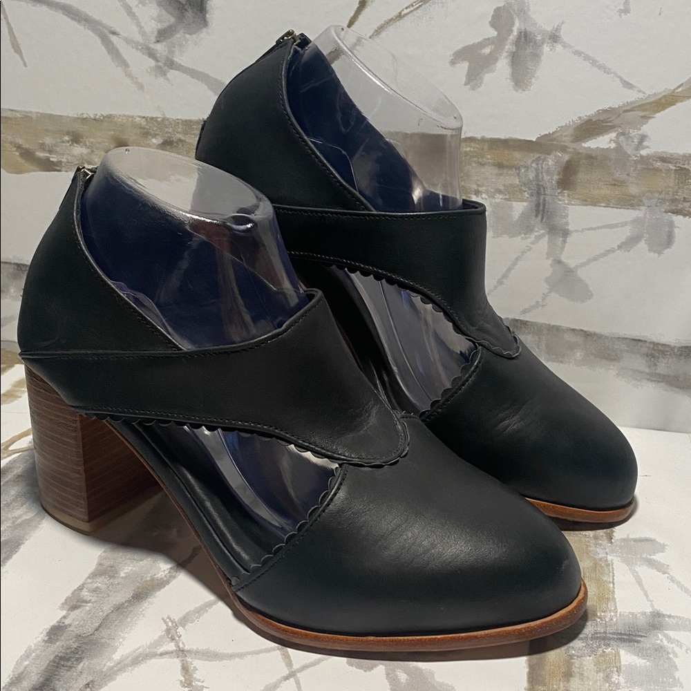 Bali ELF "Rain Kiss" leather bootie